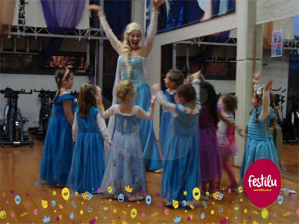 Elsa Congeló la Academia Fem Dance